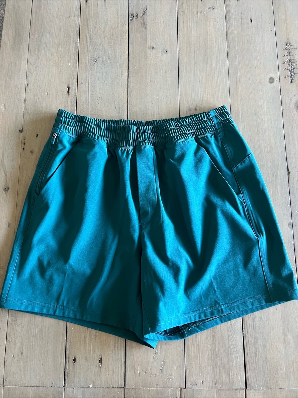 VRST men’s 5 inch shorts small